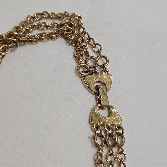 Vintage Gold Chain Necklace - Picture 2 of 8
